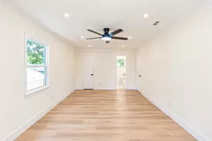 10610 Overbrook Ln, Houston, TX 77042 - Photo 29