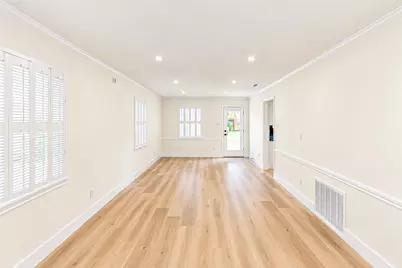 10610 Overbrook Lane, Houston, TX 77042 - Photo 7