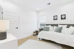 2424 Freeman St, Houston, TX 77009 - Photo 37