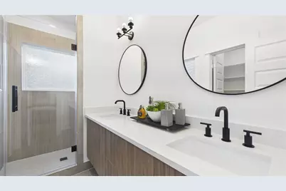 2424 Freeman Street, Houston, TX 77009 - Photo 33