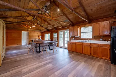 706 Crooked Creek Drive, Sheridan, TX 77475 - Photo 5