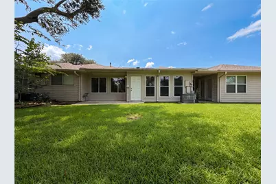 643 E Country Grove Circle, Pearland, TX 77584 - Photo 5