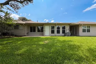 643 E Country Grove Cir, Pearland, TX 77584 - Photo 5