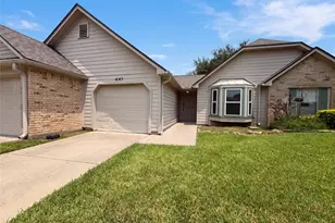 643 E Country Grove Cir, Pearland, TX 77584 - Photo 13
