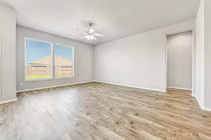 2413 Village Azalea Dr, Texas City, TX 77568 - Photo 11