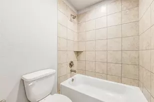 2413 Village Azalea Dr, Texas City, TX 77568 - Photo 29