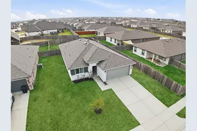 610 Lost Creek Drive, Baytown, TX 77523 - Photo 37