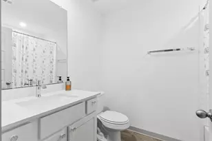 610 Lost Crk Dr, Baytown, TX 77523 - Photo 9