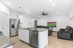 610 Lost Crk Dr, Baytown, TX 77523 - Photo 13