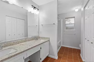 3105 Wood Fox Dr, Alvin, TX 77511 - Photo 11