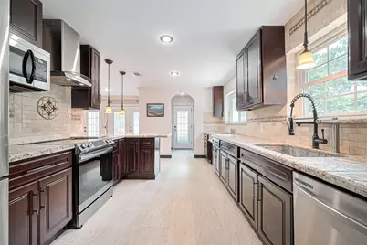14127 Britoak Lane, Houston, TX 77079 - Photo 11