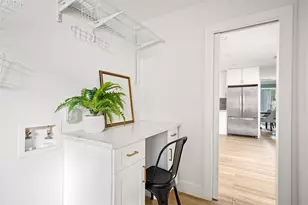 10831 Holly Springs Dr, Houston, TX 77042 - Photo 25