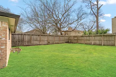 10831 Holly Springs Drive, Houston, TX 77042 - Photo 41