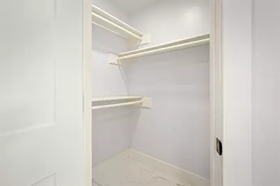 10831 Holly Springs Drive, Houston, TX 77042 - Photo 33