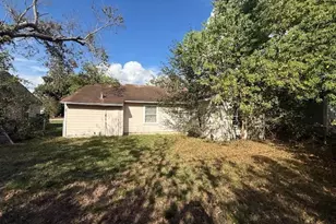 5122 Longmeadow St, Houston, TX 77033 - Photo 5