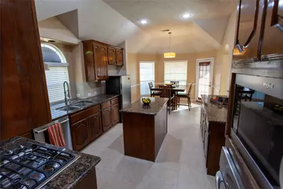 2518 Platinum Chase Drive, Rosharon, TX 77583 - Photo 7