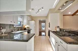 1710 San Sebastian Ln, Houston, TX 77058 - Photo 13