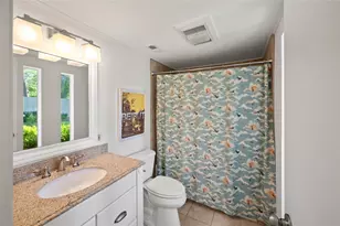 7815 Fairdale Ln, Houston, TX 77063 - Photo 43