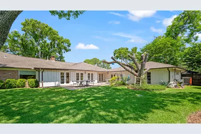 7815 Fairdale Lane, Houston, TX 77063 - Photo 49