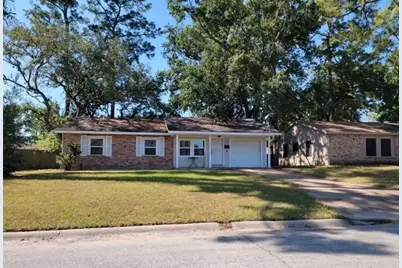 10535 Hollyglen Drive, Houston, TX 77016 - Photo 3
