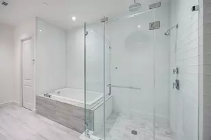 4521 San Felipe St, Houston, TX 77027 - Photo 21