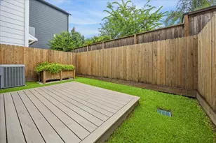 508 Welch St, Houston, TX 77006 - Photo 25