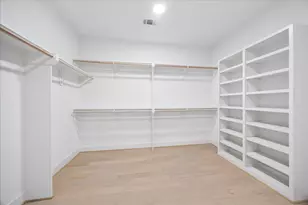 508 Welch St, Houston, TX 77006 - Photo 15