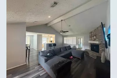 757 Sugar Hill Drive, La Porte, TX 77571 - Photo 5