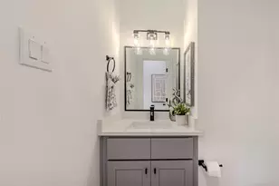 9527 Beckley St, Houston, TX 77088 - Photo 21