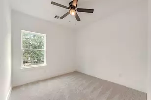 9527 Beckley St, Houston, TX 77088 - Photo 27