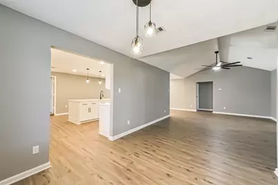 5034 Creekview Drive, La Porte, TX 77571 - Photo 9