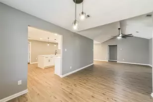 5034 Creekview Dr, La Porte, TX 77571 - Photo 9