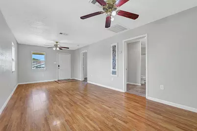 1801 55th Street, Galveston, TX 77551 - Photo 13