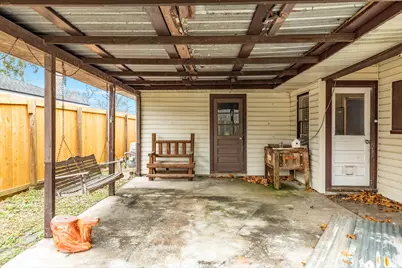 326 Acacia, Lake Jackson, TX 77566 - Photo 5