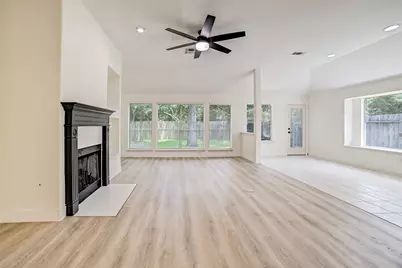 70 Camber Pine Place, The Woodlands, TX 77382 - Photo 11