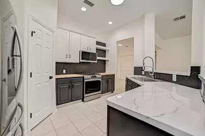 70 Camber Pine Place, The Woodlands, TX 77382 - Photo 7