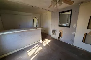 522 N Illinois St, Electra, TX 76360 - Photo 3