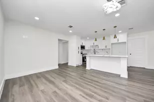 918 Loper St, Houston, TX 77017 - Photo 7