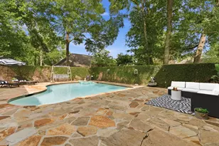 901 Longmire Rd, Conroe, TX 77304 - Photo 3