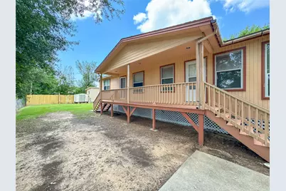 4717 Heron Street, Hitchcock, TX 77563 - Photo 3