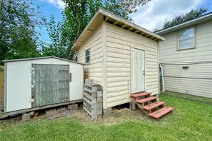 4717 Heron St, Hitchcock, TX 77563 - Photo 25