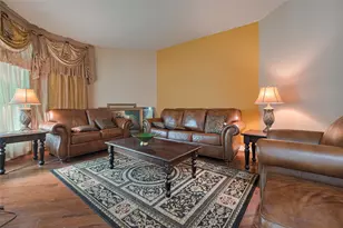 7611 Herndon Pl, Sugar Land, TX 77479 - Photo 13