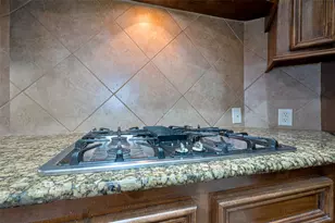 7611 Herndon Pl, Sugar Land, TX 77479 - Photo 17