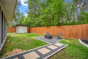 146 S Holly Laurel Cir, The Woodlands, TX 77382 - Photo 37