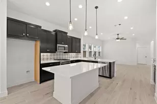 664 Crested Duck Ct, Willis, TX 77318 - Photo 3