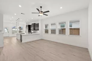 664 Crested Duck Ct, Willis, TX 77318 - Photo 5