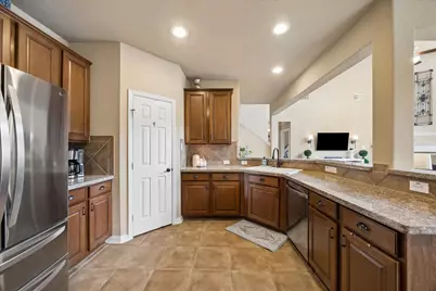 6102 Timbermoss Court, League City, TX 77573 - Photo 9