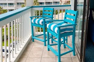 6102 Seawall Blvd, Galveston, TX 77551 - Photo 3