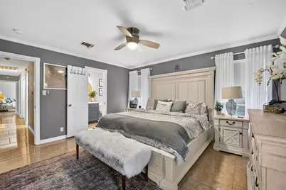 9006 Silver Spring Lane, Houston, TX 77025 - Photo 27