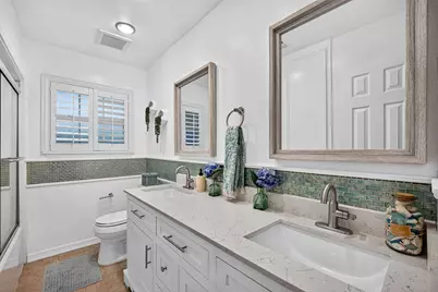 9006 Silver Spring Lane, Houston, TX 77025 - Photo 35